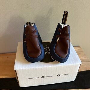 BNWT Brown and Blue fleece lined Baby Shoes